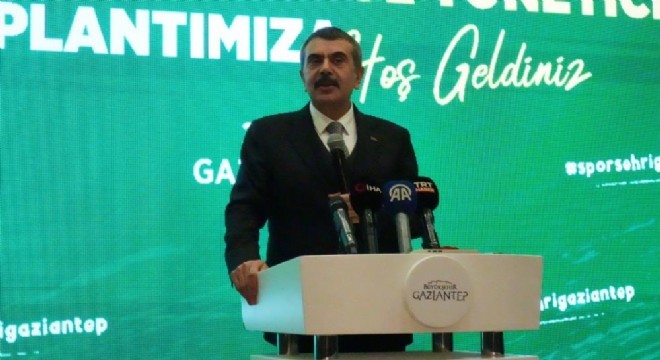 Tekin'den müfredat yorumu