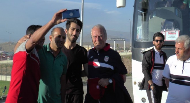Traktör FC Erzurum'da kampa girdi