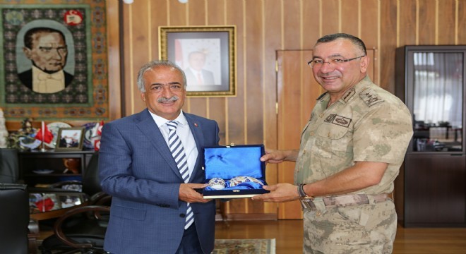 Tümgeneral Alpar'dan veda ziyareti