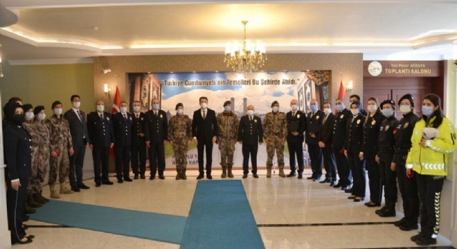 Vali Memiş'e 'Polis Haftası' ziyareti