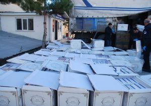 Cehiz kamyonundan kaçak sigara çıktı