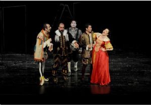EDT'den On İkinci Gece