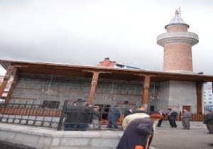 ihmal Camisi ibadete açıldı