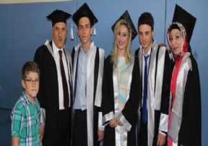 65 yaşında Üniversite mezunu oldu