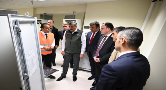 Çiftçi, Hava Radar Mevzi'nde incelemelerde bulundu