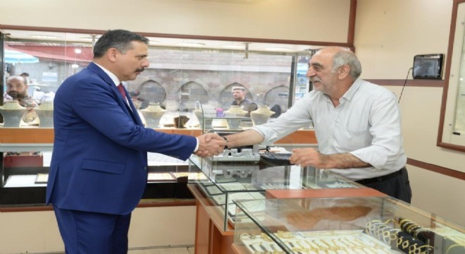 Çiftçi, Taşmağazalar esnafıyla bir araya geldi