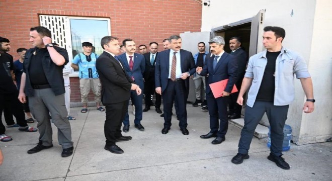 Çiftçi'den Aşkale Geri Gönderme Merkezi'nde inceleme