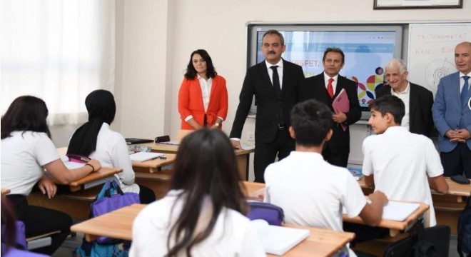 Özer eğitim ve öğretim vizyonunu açıkladı