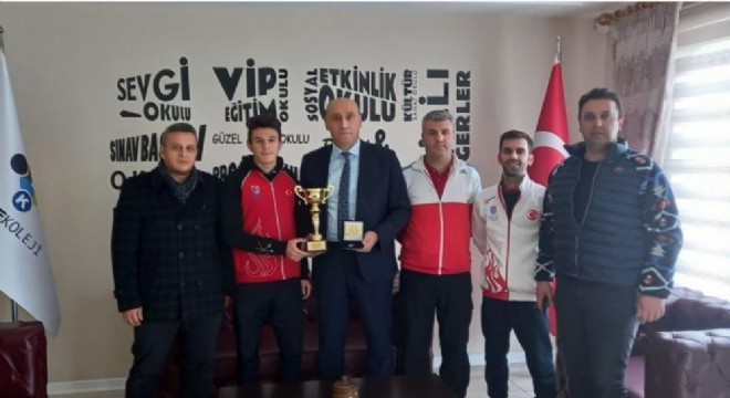 Öztürk'ten Akal'a kutlama
