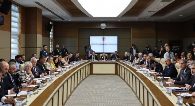 Öğretmenlik Meslek yasa teklifi Komisyonunda