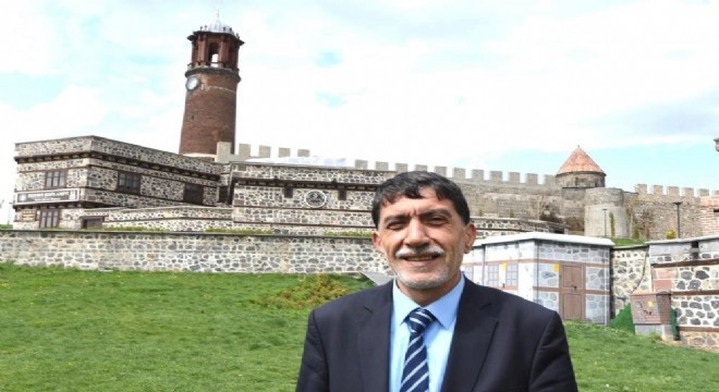 Ürüşan: 'Kurbanlarınızı ehil kasaplara kestirin'
