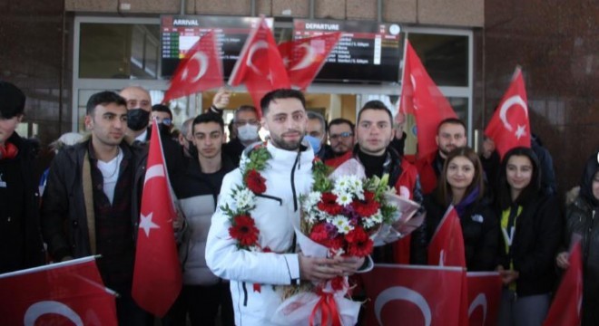 İpcioğlu'na coşkulu karşılama