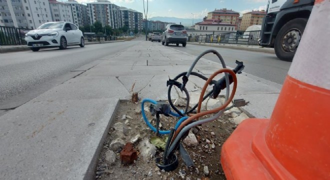 İzmir'de yaşananlar Erzurum'da yaşanmasın!
