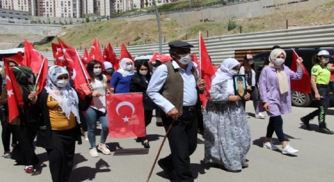 Şırnak anneleri HDP'den çocuklarını istiyor