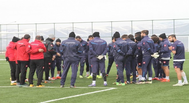 ‘Eleştiriler başım üstüne'