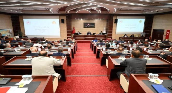 ‘Erzurum'da 642 yatırımın 33'ü tamamlandı'