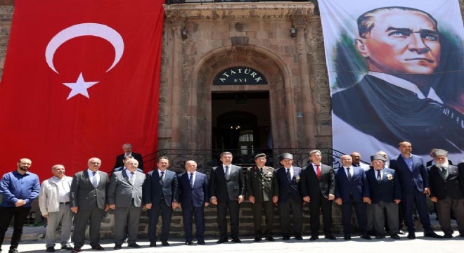 ‘Milli Mücadele meşalesi Erzurum'dan yakıldı'