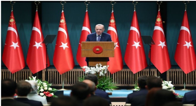 ‘Türkiye'yi yüceltmenin mücadelesini veriyoruz'