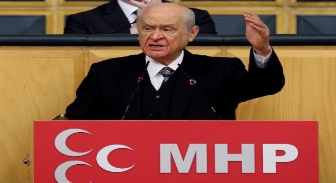 ‘Türkçe dil bayrağımız'