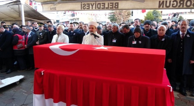 ‘Şehitlere rahmet, hainlere ebedi lanet'