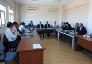 Acil sağlık hizmetleri için toplandılar