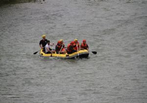 Çoruh'ta Rafting eğitimi