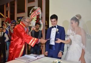 Kızıloğlu ve Özbaldan Ailesinin mutlu günü