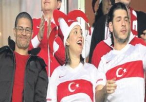 Alex'in Eşinden Samimi 'Ezan' Açıklaması