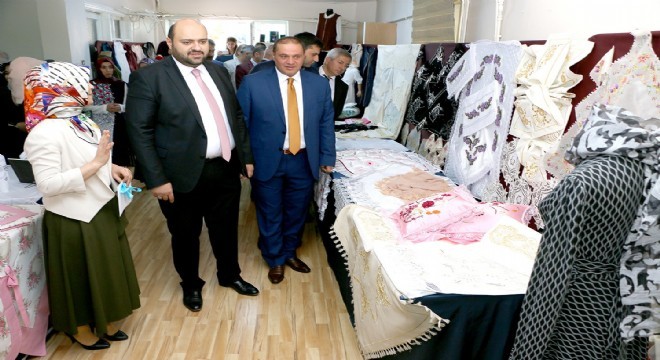 Aziziye'de el emeği göz nuru sergi