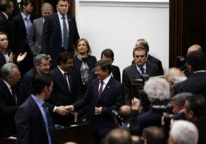Davutoğlu: 'Yasaklara karşı ‘özgürlük' diyeceğiz'