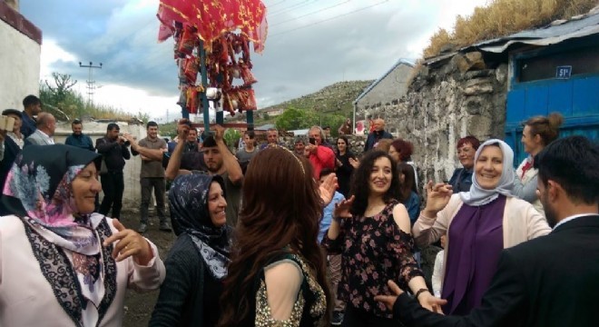 Doğu Anadolu'da yüzyıllardır süren şah geleneği