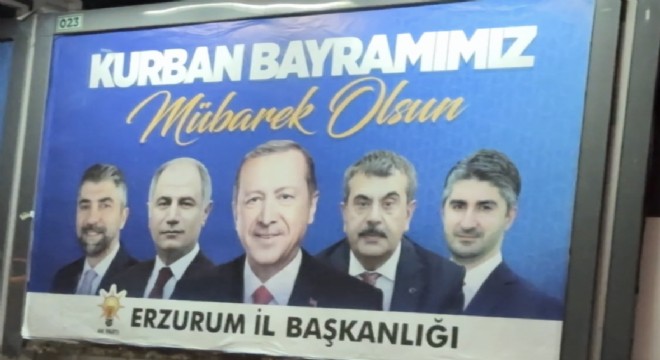ERZURUMLULAR'DAN İL BAŞKANI KÜÇÜKOĞLU'NA BİLBOARD TEŞEKKÜRÜ