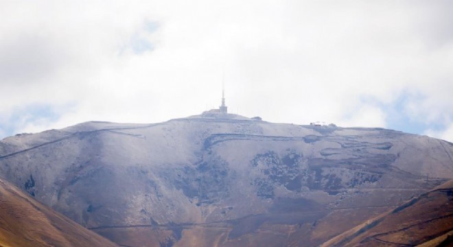 Erzurum'da gece sıcaklık -4,7 dereceye kadar düştü
