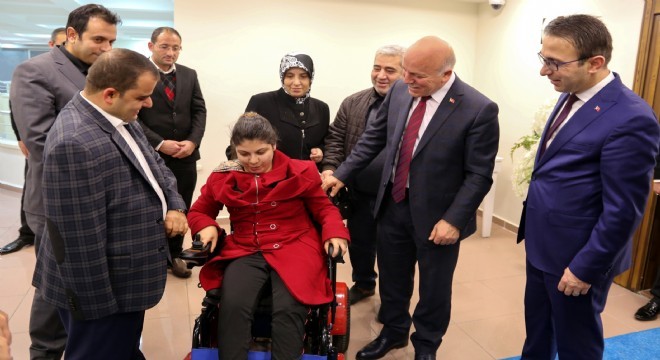 Hayırsever Aca dua aldı