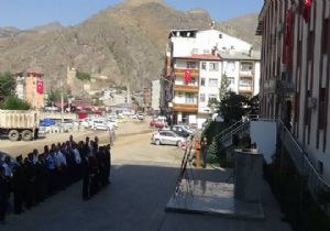 İspir'de Zafer Bayramı törenle kutlandı