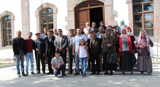 Koca Çınarların yüzü Erzurum'da güldü
