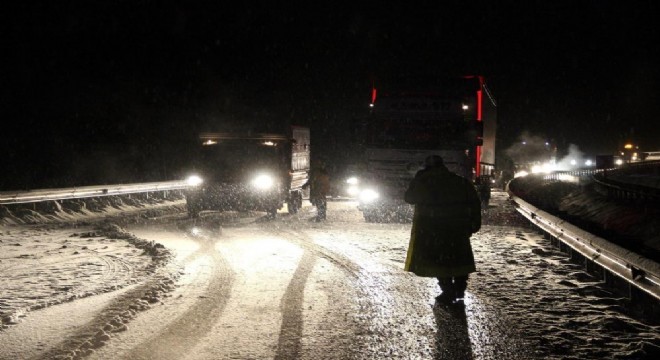 Kop'ta kar ve tipi ulaşımı olumsuz etkiledi
