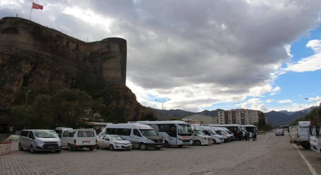 Oltu'da Servisçiler kontak kapattı