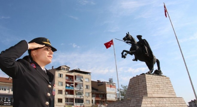 Oltu'da Zafer Bayramı coşkusu