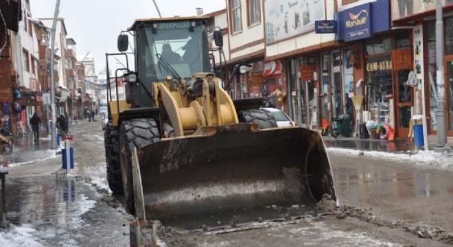 Pasinler'de karlı sokak kalmayacak