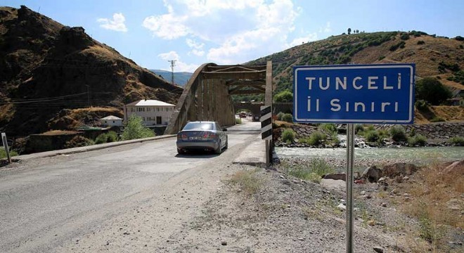 Tunceli'de karayolları araç trafiğine açıldı