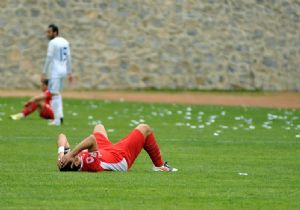 Gümüşhanespor 90'da yıkıldı