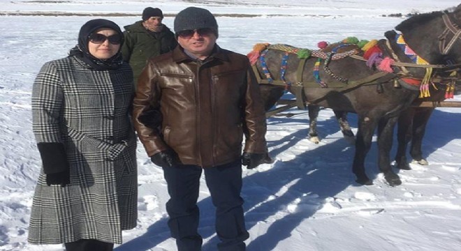 Çıldır Gölü'nde atlı kızakla gezinti