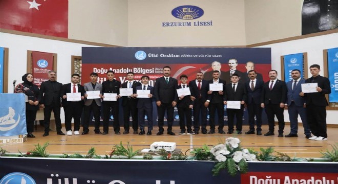 Ülkü Ocakları bölge bilgi yarışması finali Erzurum'da yapıldı