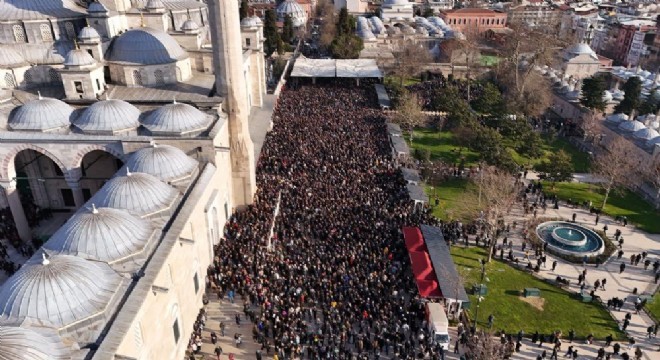 İlber Ortaylı dualarla uğurlandı